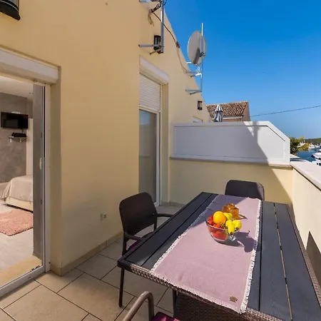 Deny Apartman Vrsar