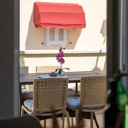 Deny Apartman