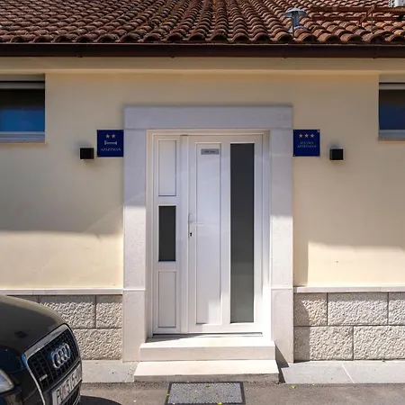 Deny Apartman Vrsar